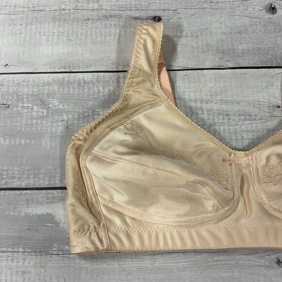 Trulife Naturalwear Mastectomy Bra Womens 36B Nude Wireless 420 - Picture 2 of 9